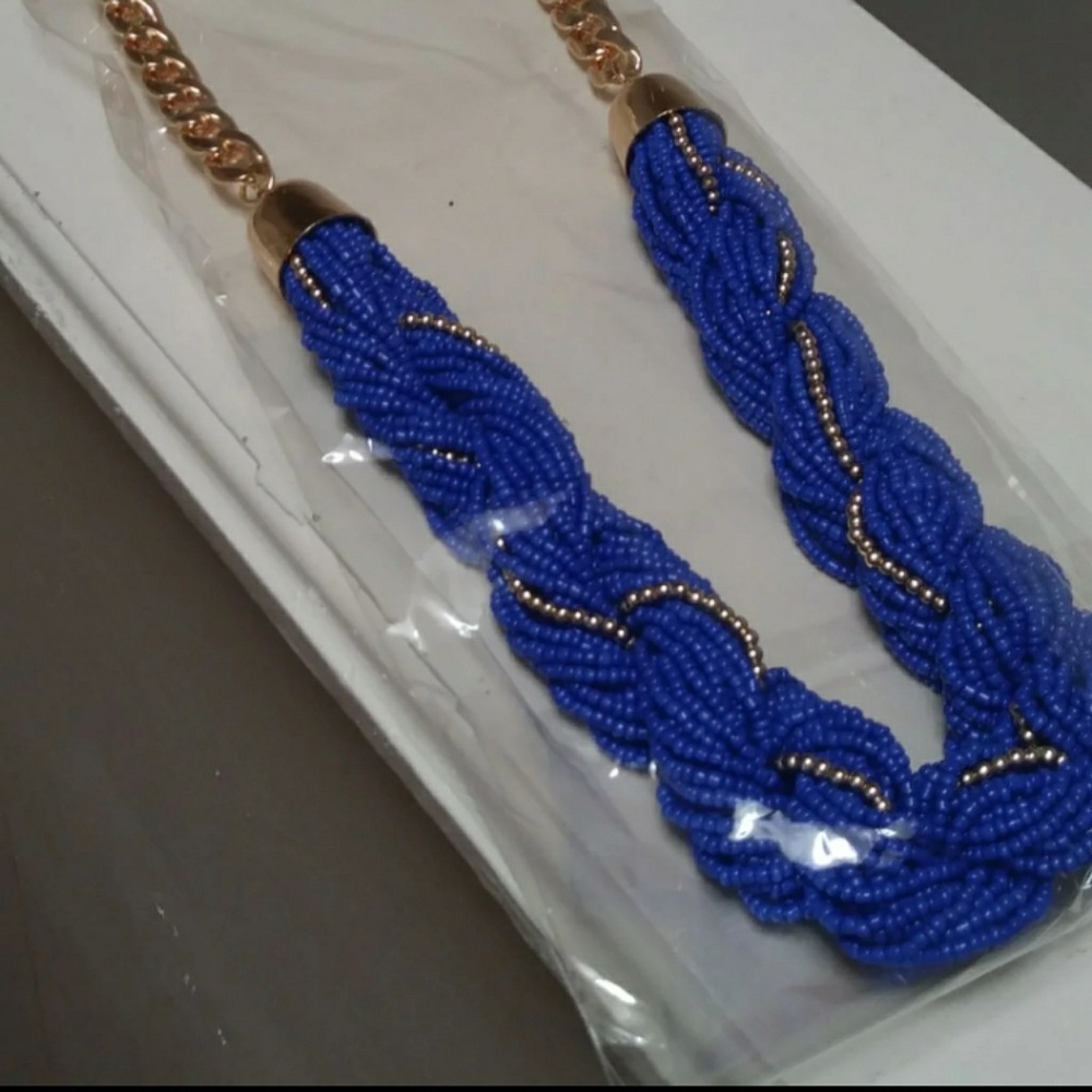 Bead Thread Necklace Set - Picture 2 of 3